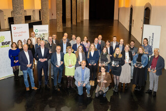 Bild 12 / 129
